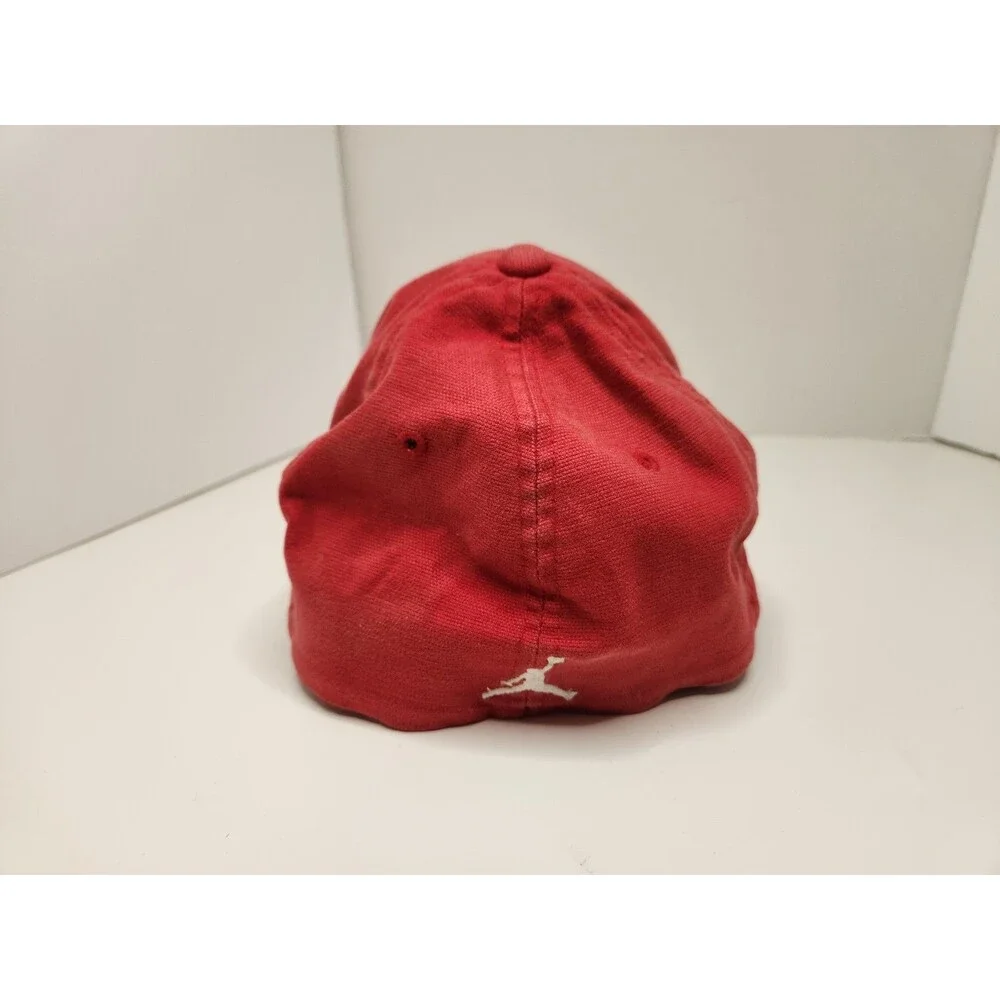 Nike Air Jordan Hat Cap Fitted S/M Red Flight‎ Jumpman Logo NBA Basketball
